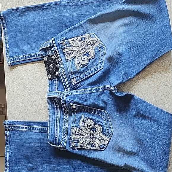Miss Me Fleur-de-lis Deconstructed Bling Bootcut Jeans Size 27 - Picture 2 of 11
